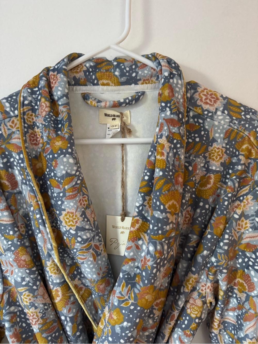 NWT World Market Super Sofr Robe